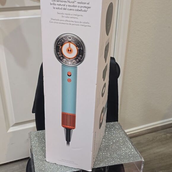 Dyson SuperSonic Nural Hair Dryer- Ceramic Patina/ Topaz - Picture 14 of 16